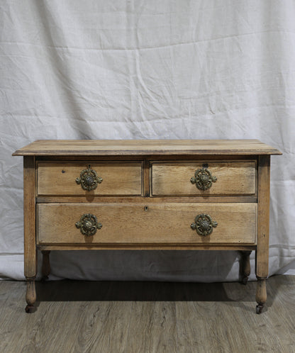 Vintage Chest of Drawers 02