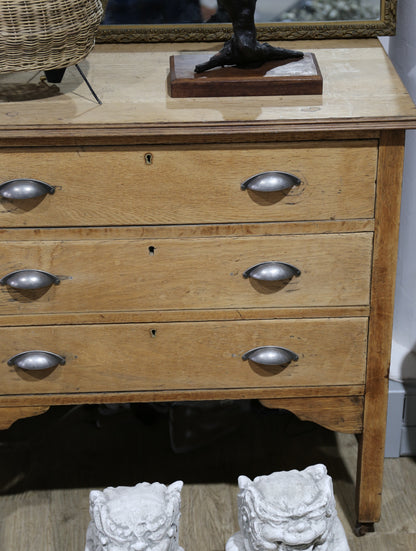 Vintage Chest of Drawers 01