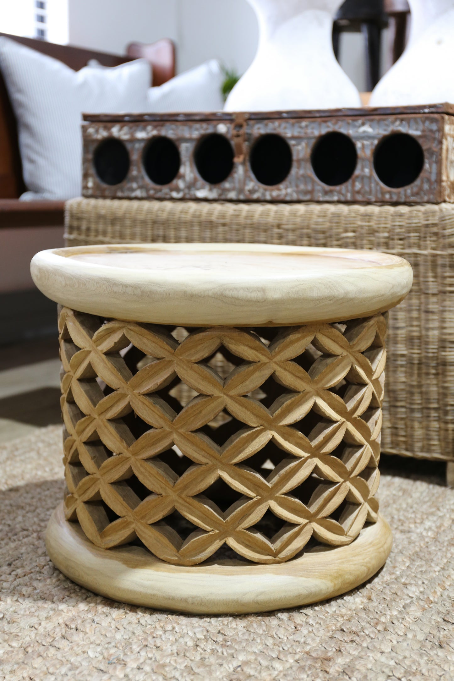 Mona Bamileke Stool