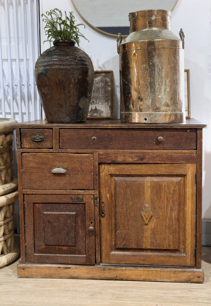 Vintage Chest of Drawers 03